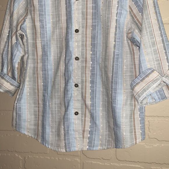 Alfred Dunner Blue Cotton Button Down. Size 10 - Picture 12 of 14
